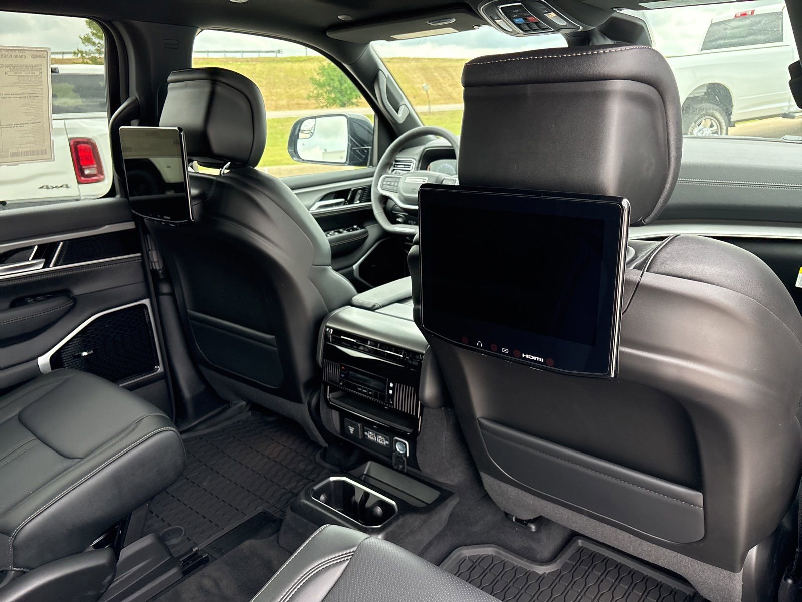 New 2026 Jeep Grand Wagoneer Limited w/ Premium Group II AWD/4WD image 26