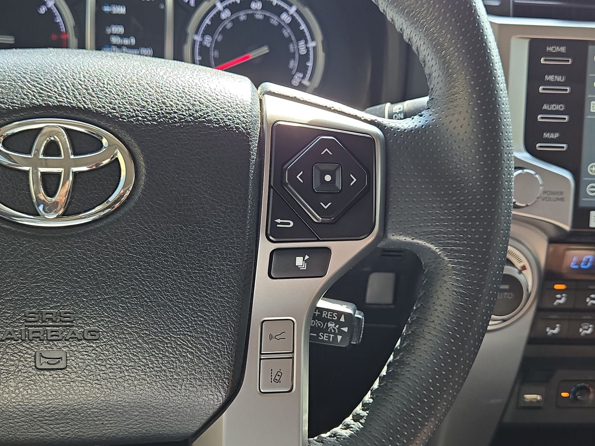 Used 2021 Toyota 4Runner Limited AWD/4WD image 21