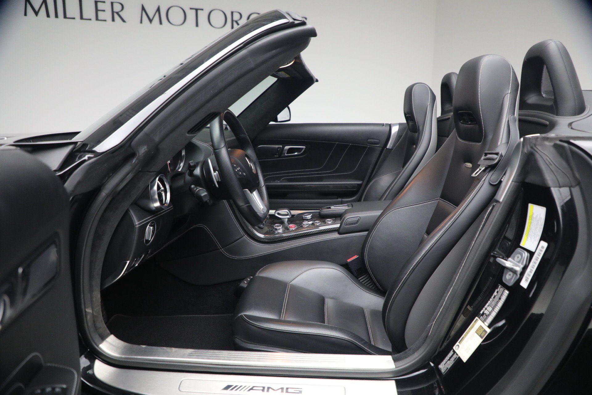 Used 2012 Mercedes-Benz SLS AMG Roadster image 13