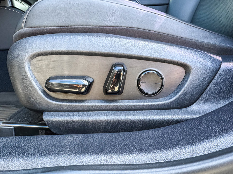 Used 2024 Lexus ES 300h w/ Premium Package FWD image 21