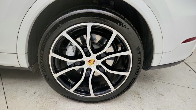 Used 2019 Porsche Cayenne Turbo AWD/4WD image 77