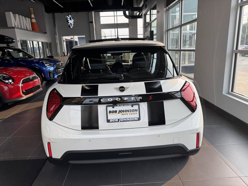 New 2026 MINI Cooper S FWD image 7