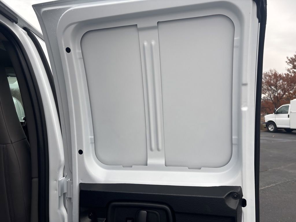New 2025 Chevrolet Express 2500 w/ Driver Convenience Package image 34