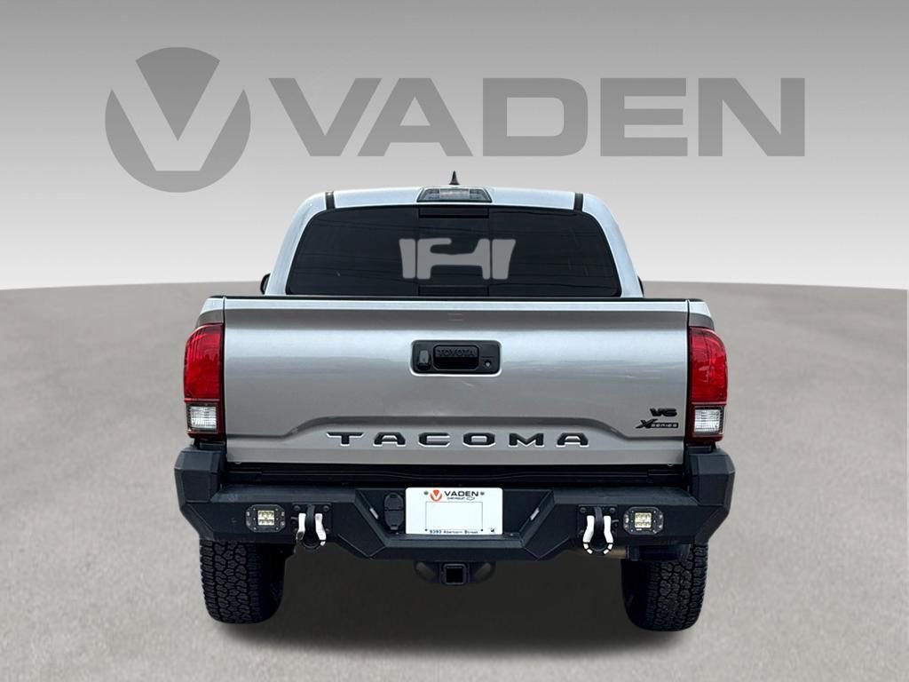 Used 2021 Toyota Tacoma SR5 RWD image 19