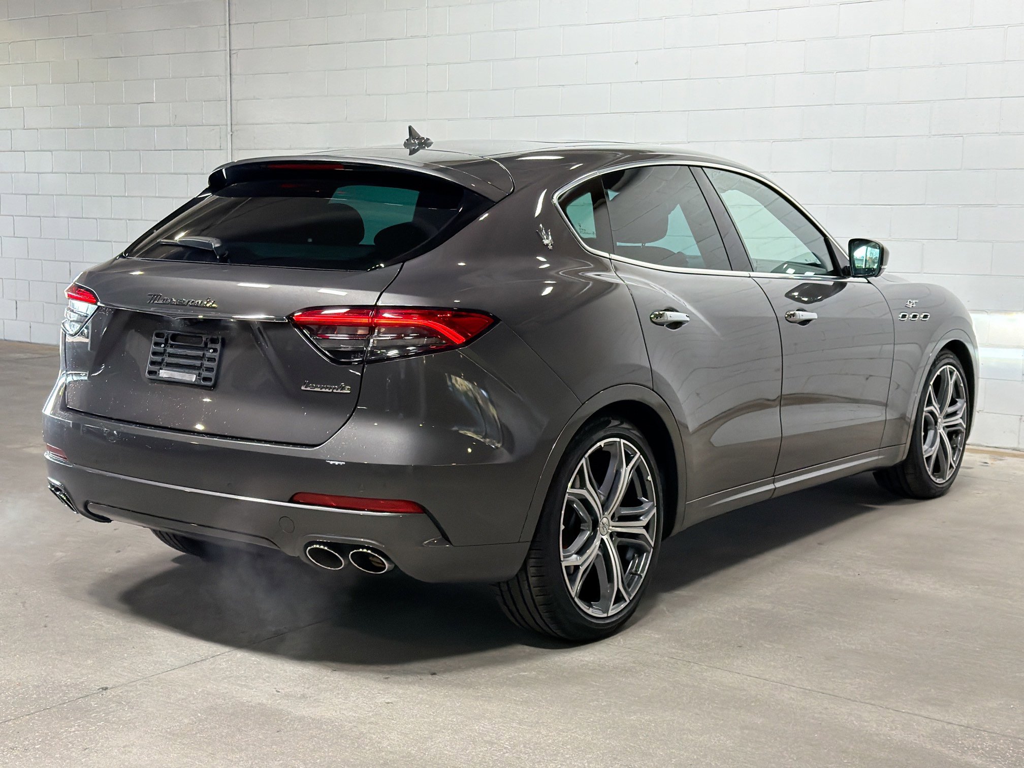 Used 2023 Maserati Levante GT image 7