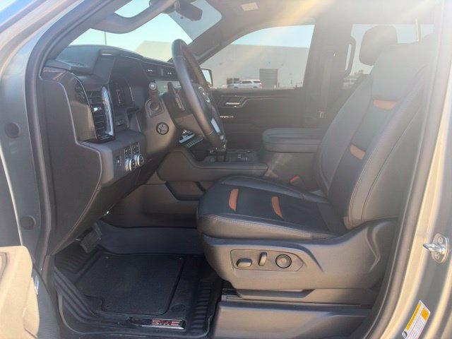 Used 2026 GMC Sierra 1500 AT4 w/ AT4 Premium Package AWD/4WD image 5