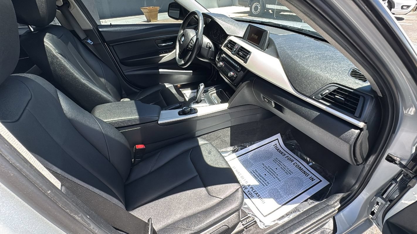 Used 2014 BMW 320i xDrive Sedan AWD/4WD image 20