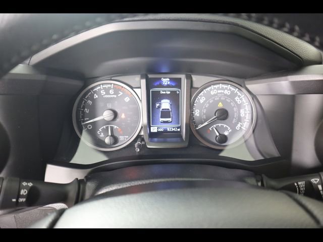 Used 2022 Toyota Tacoma TRD Off-Road AWD/4WD image 23