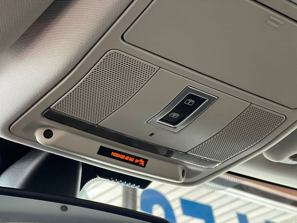 Used 2015 Land Rover Range Rover Evoque Dynamic image 30