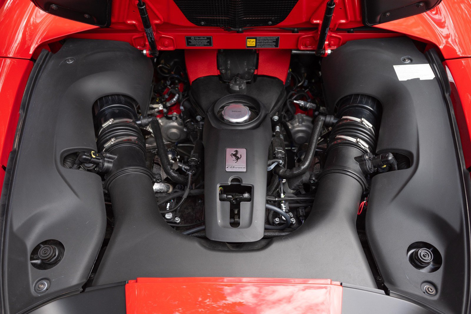 Used 2023 Ferrari F8 Tributo RWD image 22