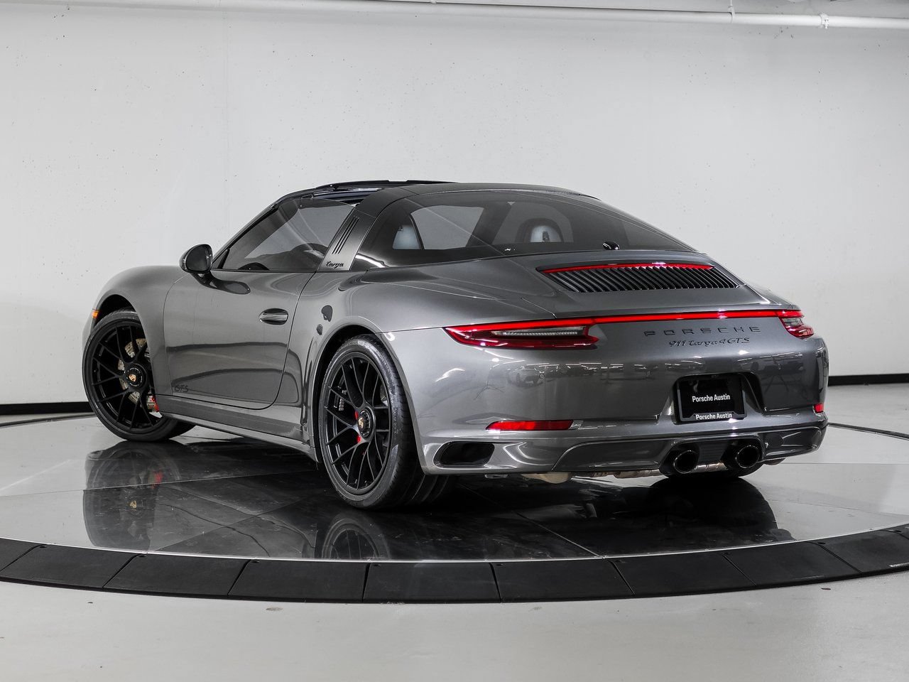 Certified 2018 Porsche 911 Targa 4 GTS AWD/4WD image 3