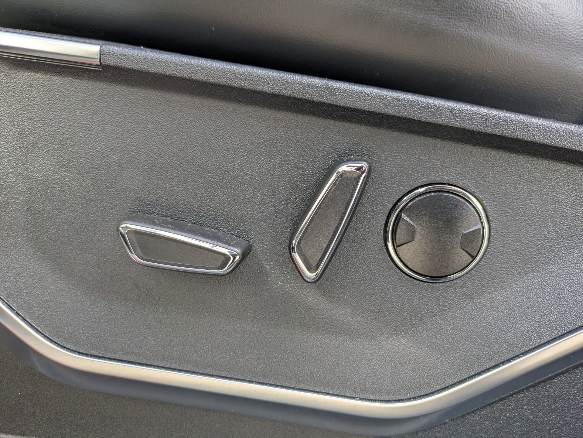 Used 2023 Ford F150 Raptor w/ Blue Interior Package image 24