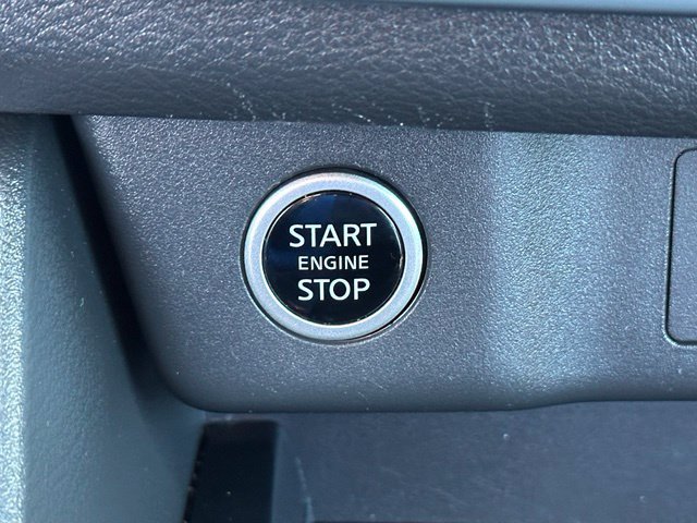 Certified 2023 Nissan Rogue SV AWD/4WD image 34