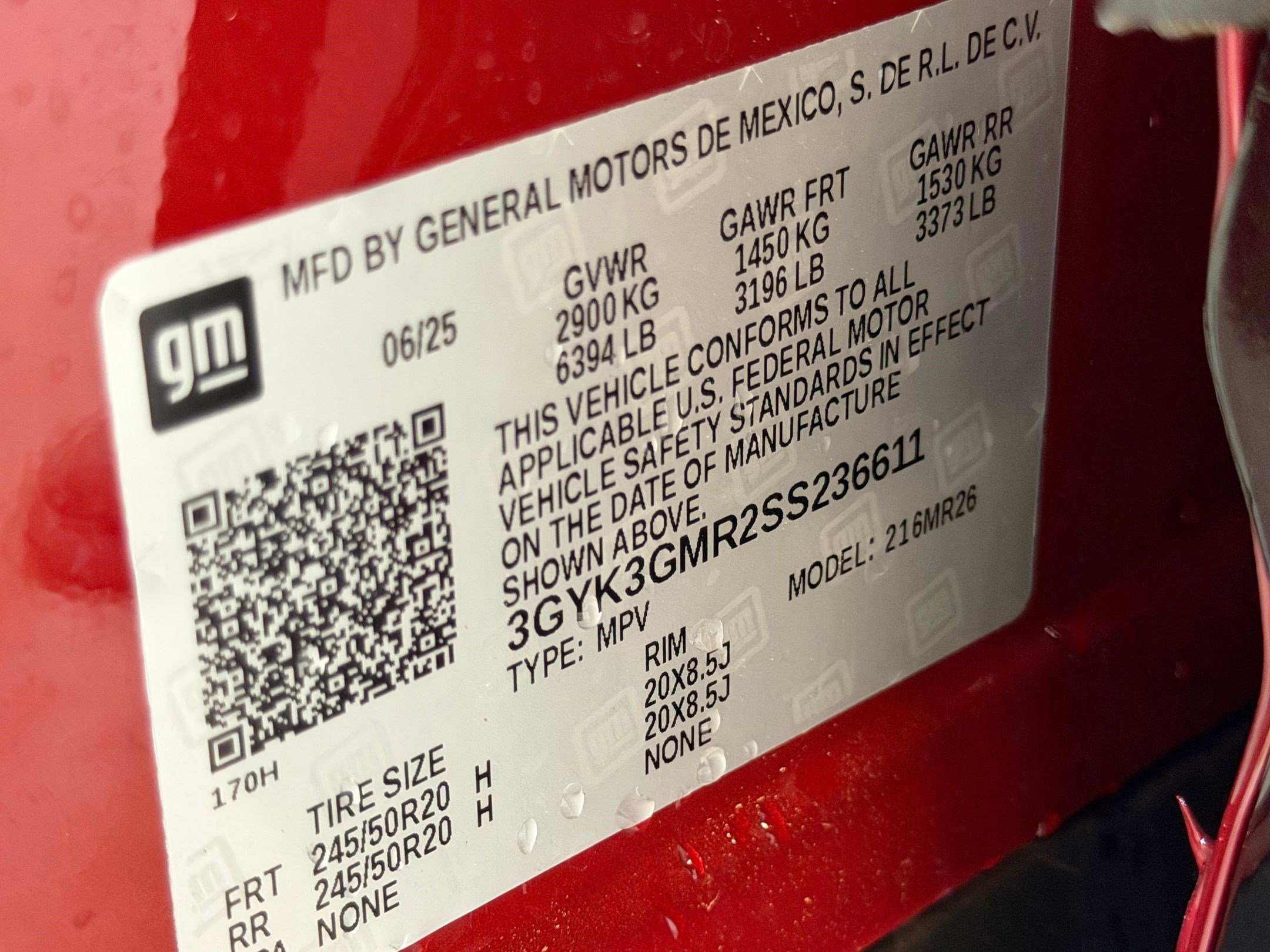 New 2025 Cadillac Optiq Sport 2 w/ LPO, Floor Liner Package image 18