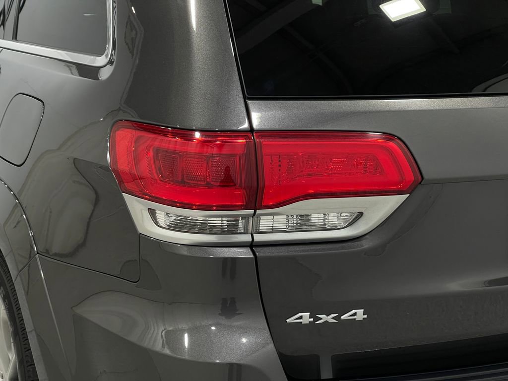 Used 2021 Jeep Grand Cherokee Summit w/ Platinum Series Group image 35