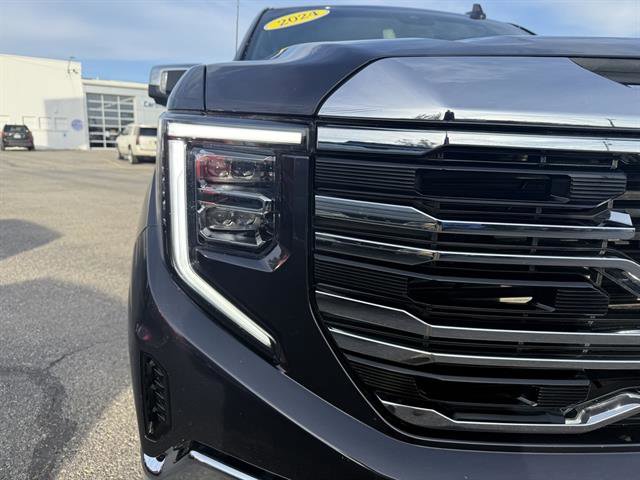 Used 2024 GMC Sierra 1500 SLT w/ SLT Premium Plus Package image 10
