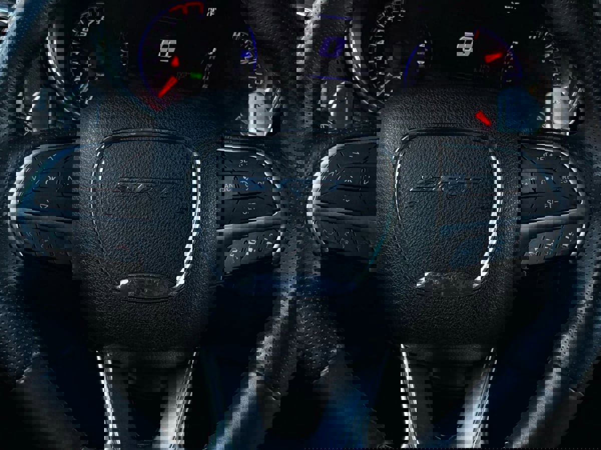 Used 2015 Jeep Grand Cherokee SRT w/ Trailer Tow Group IV image 56