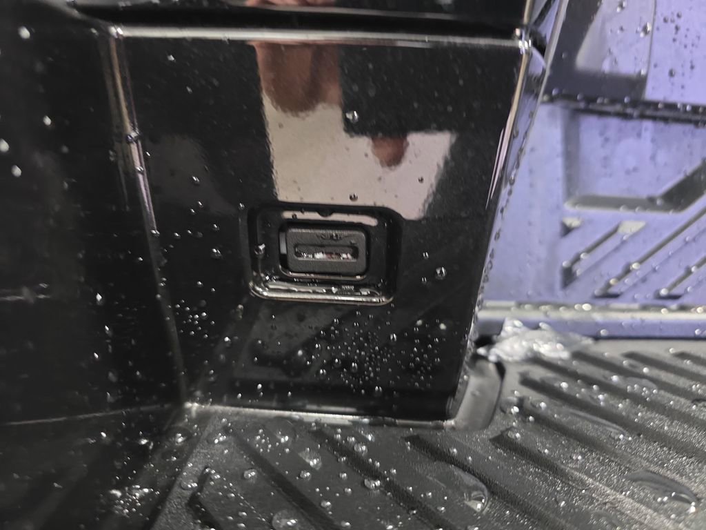 New 2026 GMC Hummer EV SUV w/ LPO, Dark Essentials Package image 13