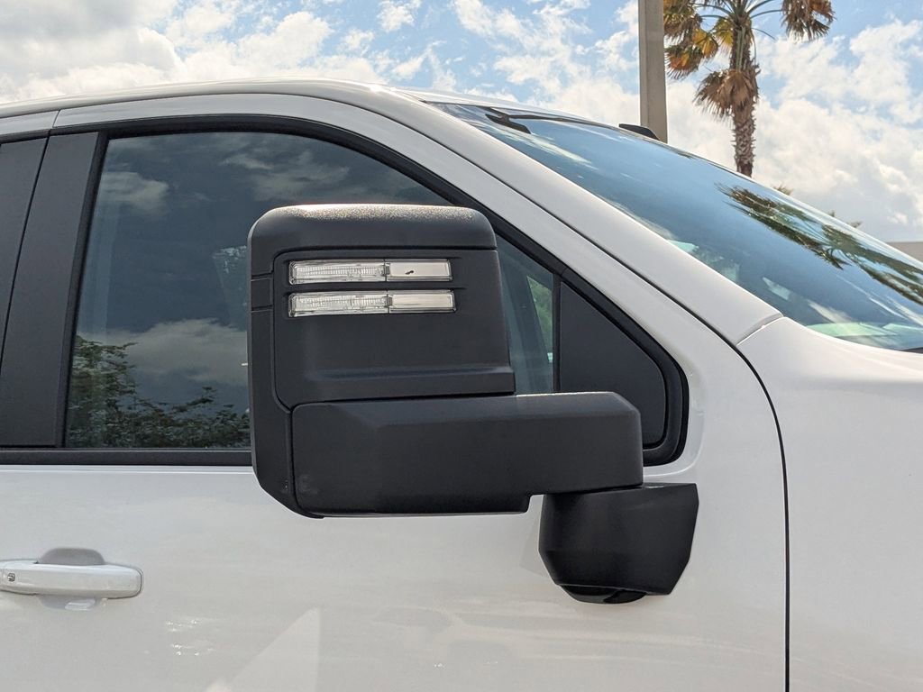 Used 2025 Chevrolet Silverado 2500 LT w/ Convenience Package image 11