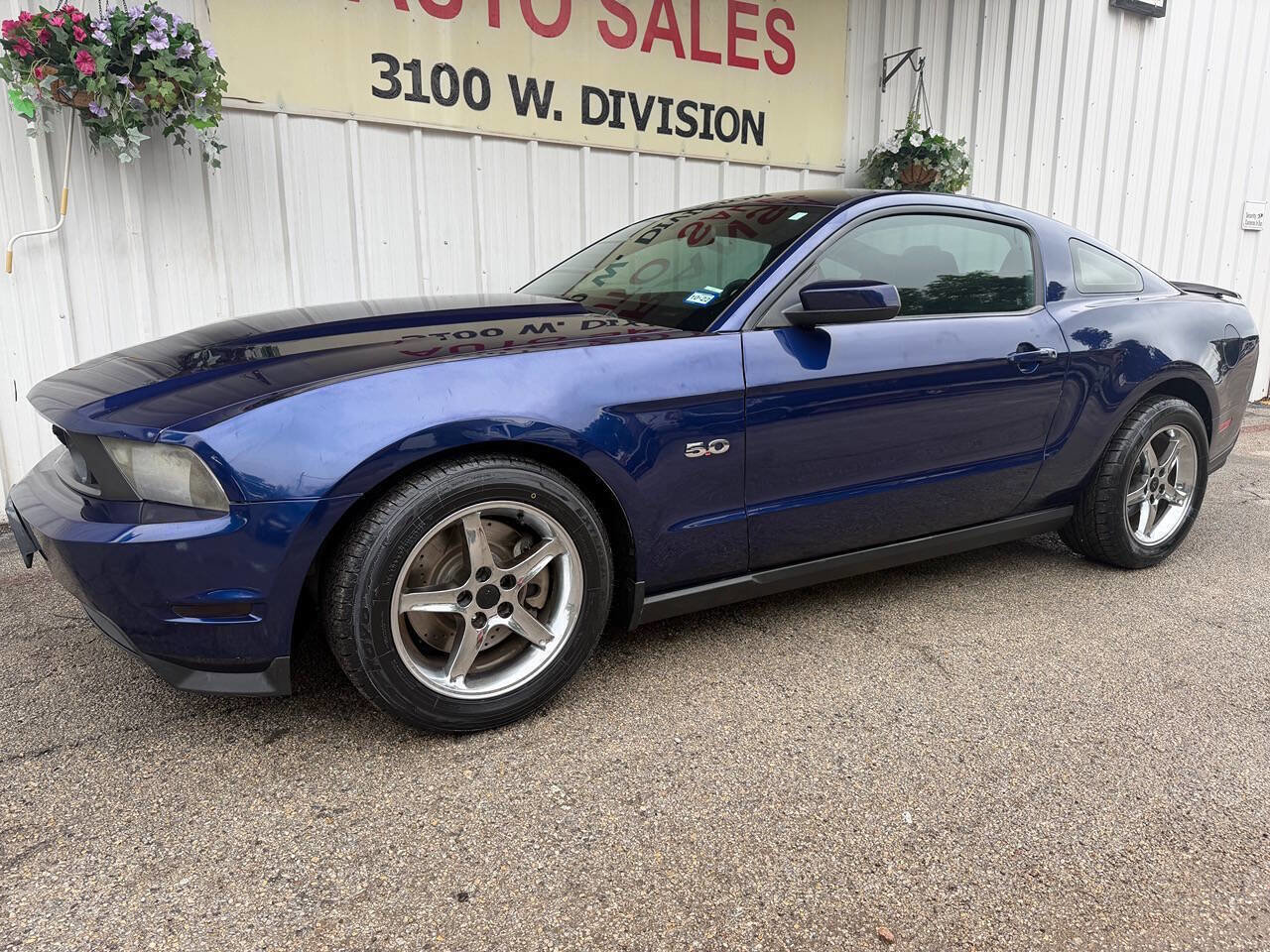 Used 2012 Ford Mustang GT RWD image 8
