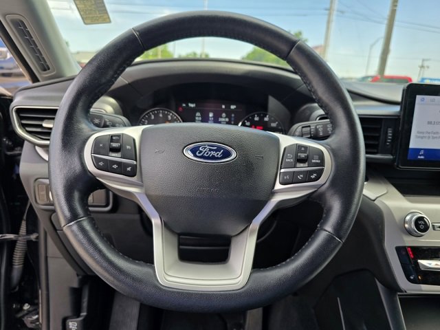 Used 2023 Ford Explorer XLT w/ Equipment Group 202A image 25