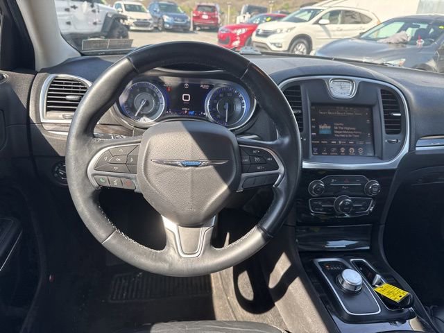 Used 2015 Chrysler 300 Limited w/ 300 Premium Group image 14