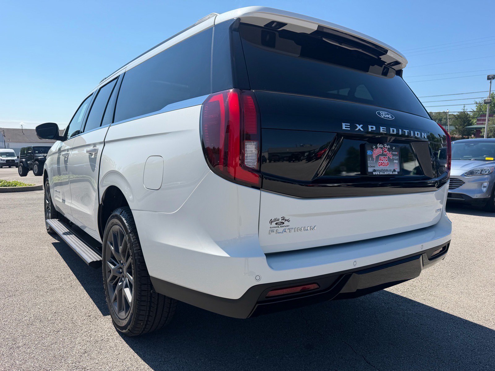 New 2027 Ford Expedition Max Platinum AWD/4WD image 13