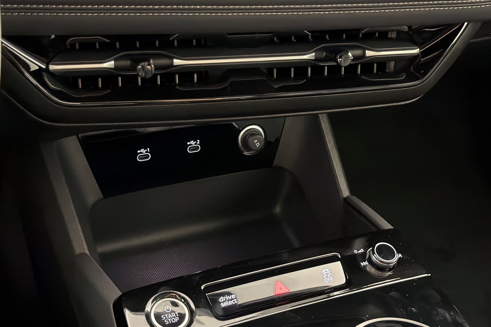 New 2027 Audi A6 e-tron Premium RWD image 19