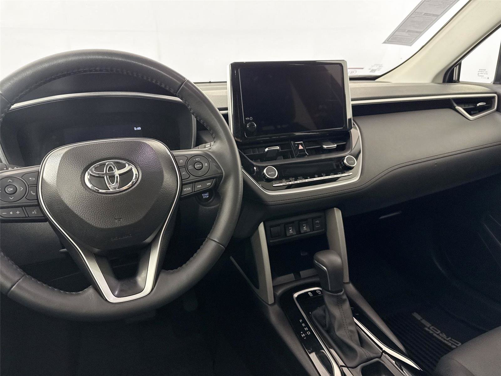 Certified 2025 Toyota Corolla Cross XLE w/ Convenience Package AWD/4WD image 33