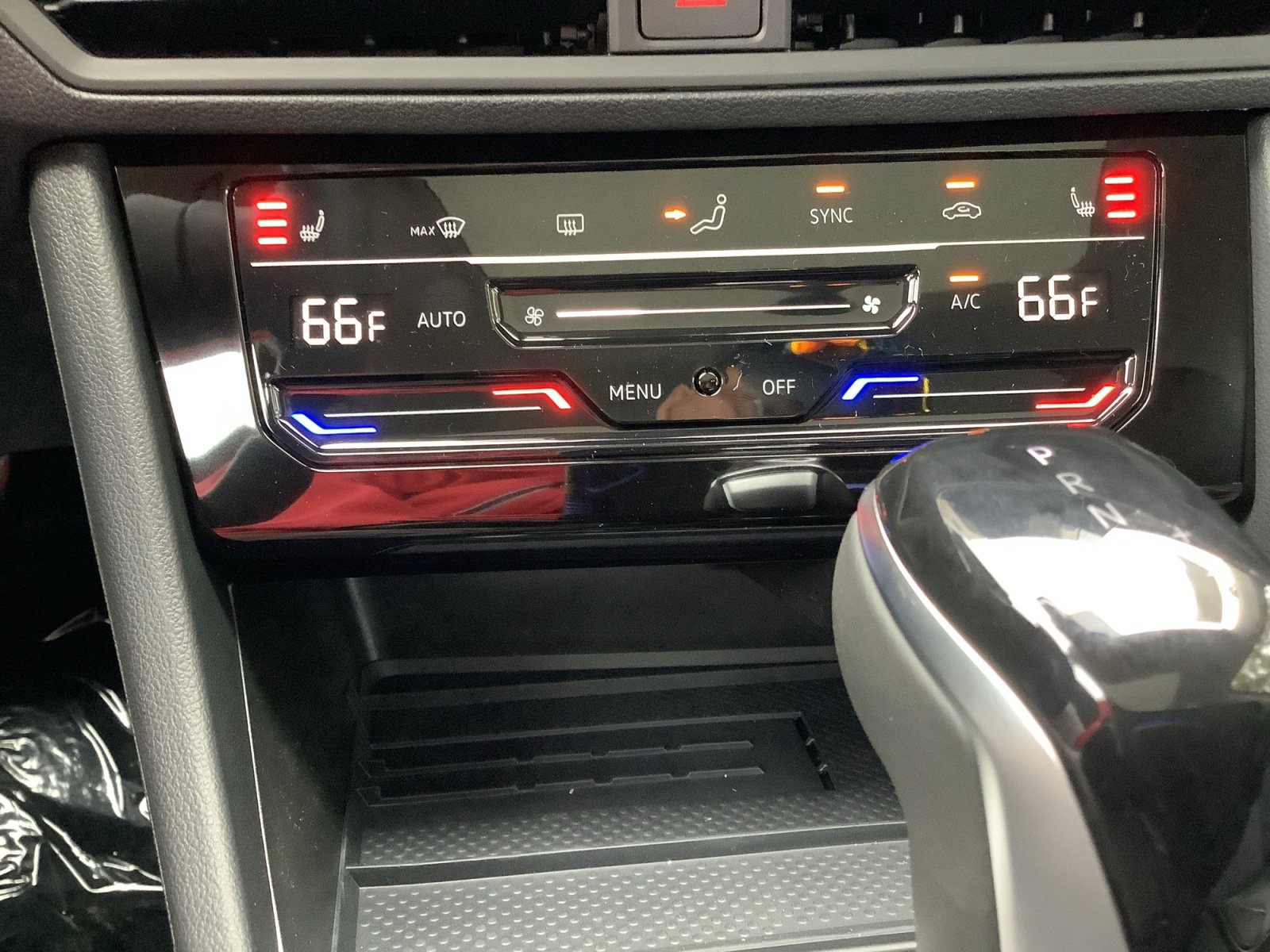New 2026 Volkswagen Jetta SE FWD image 24
