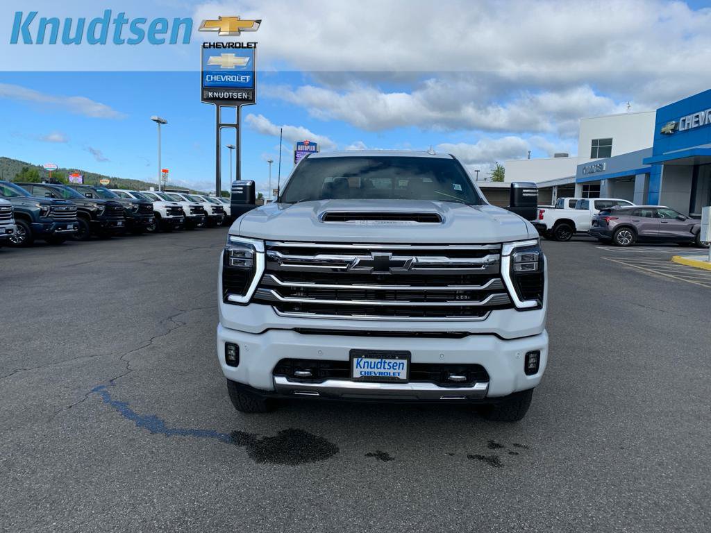 New 2026 Chevrolet Silverado 2500 High Country w/ Technology Package AWD/4WD image 2
