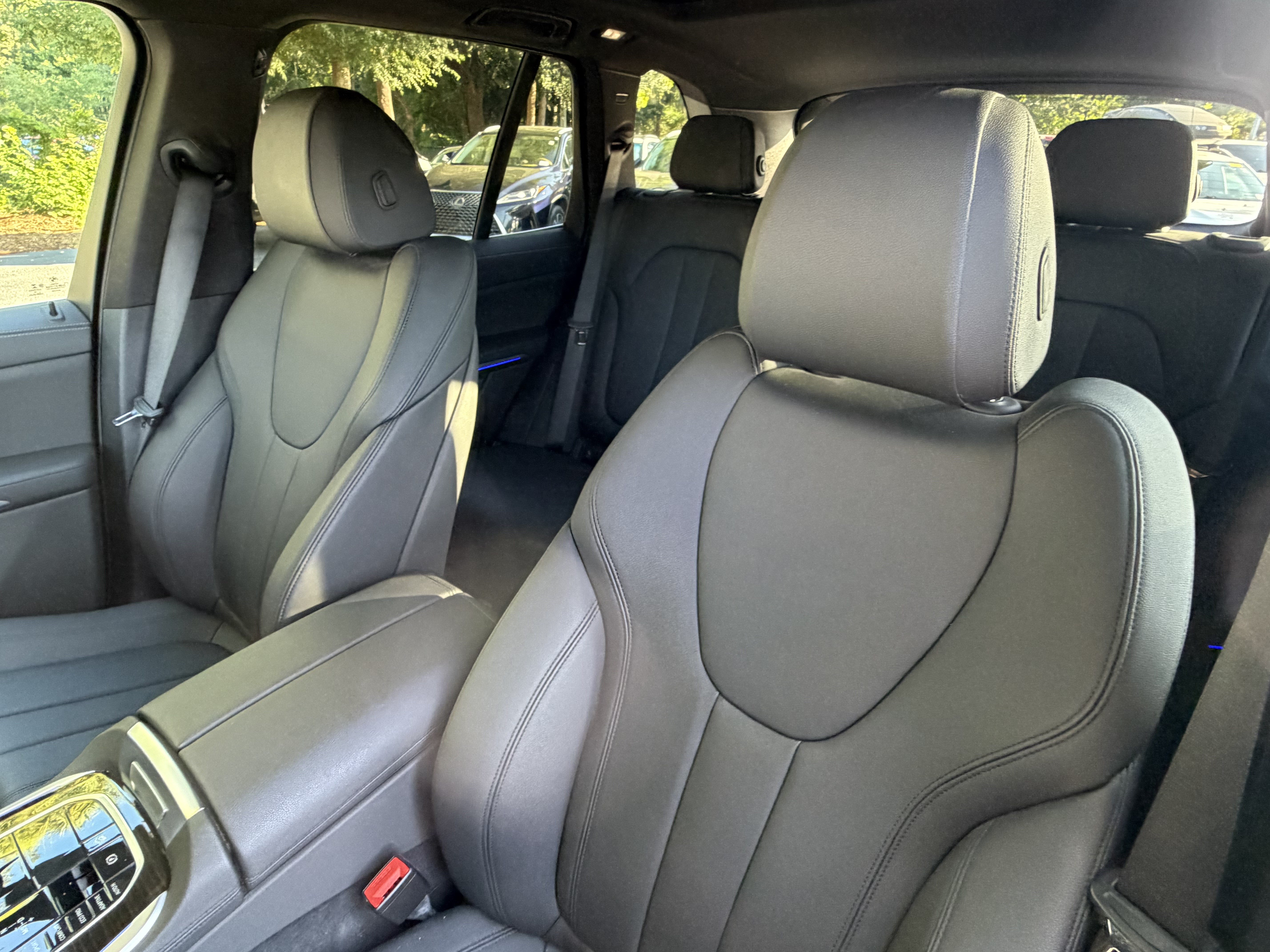 Used 2020 BMW X5 xDrive40i w/ Convenience Package AWD/4WD image 18