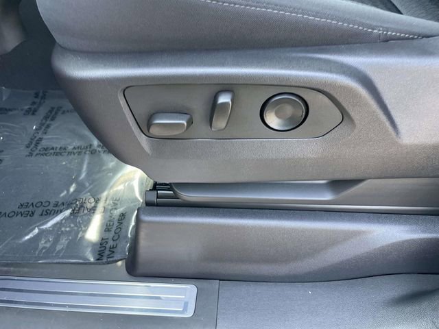 Used 2024 GMC Sierra 1500 SLE w/ Preferred Package image 11