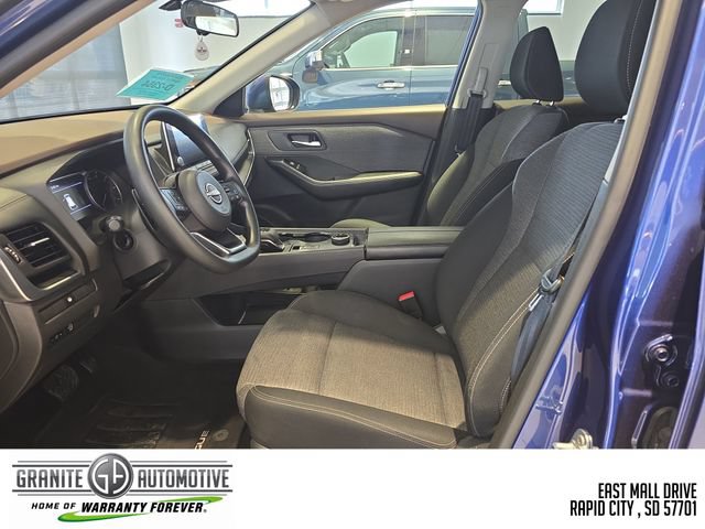 Used 2023 Nissan Rogue SV AWD/4WD image 9
