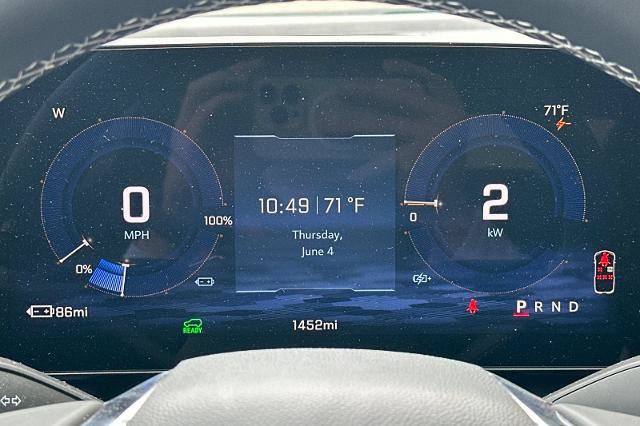 New 2026 Chevrolet Equinox EV LT FWD image 33