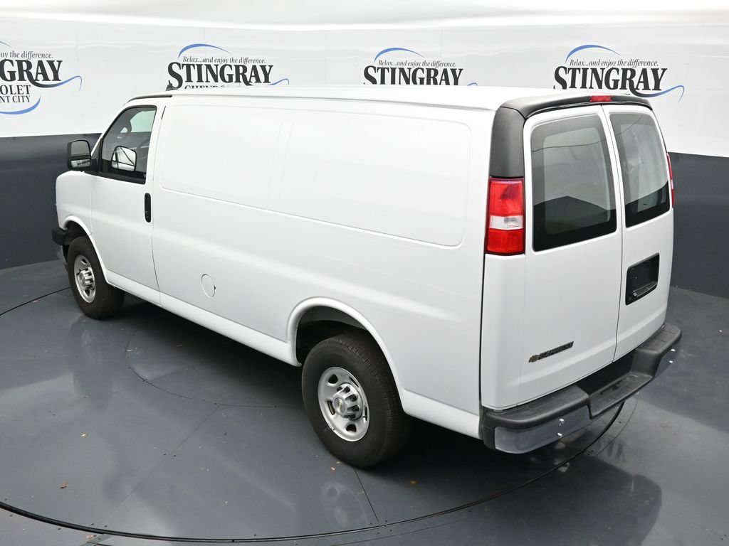 Certified 2025 Chevrolet Express 2500 w/ Driver Convenience Package RWD image 22