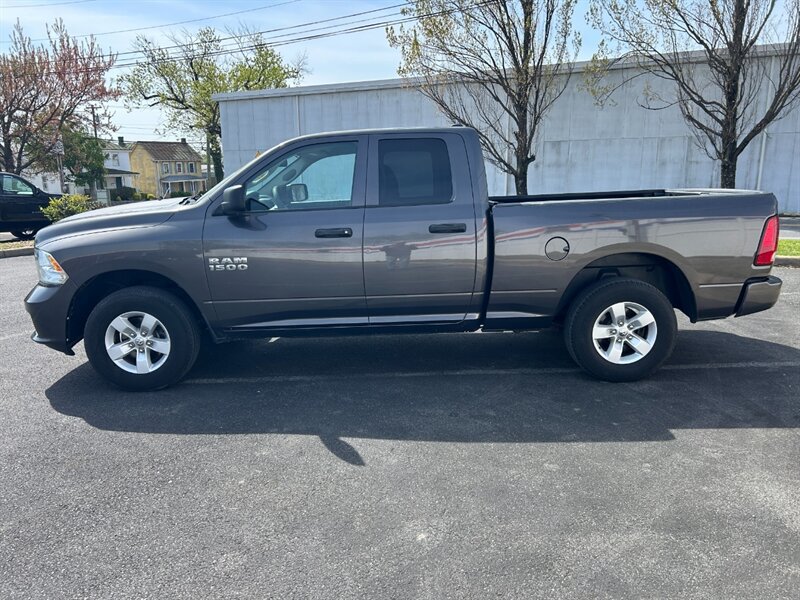 Used 2018 RAM 1500 Express AWD/4WD image 6