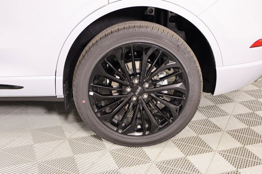 New 2026 Lincoln Corsair Reserve w/ Jet Appearance Package FWD image 19