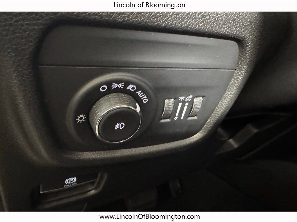 Used 2022 Jeep Grand Cherokee L Limited w/ Trailer Tow Group (B) AWD/4WD image 41