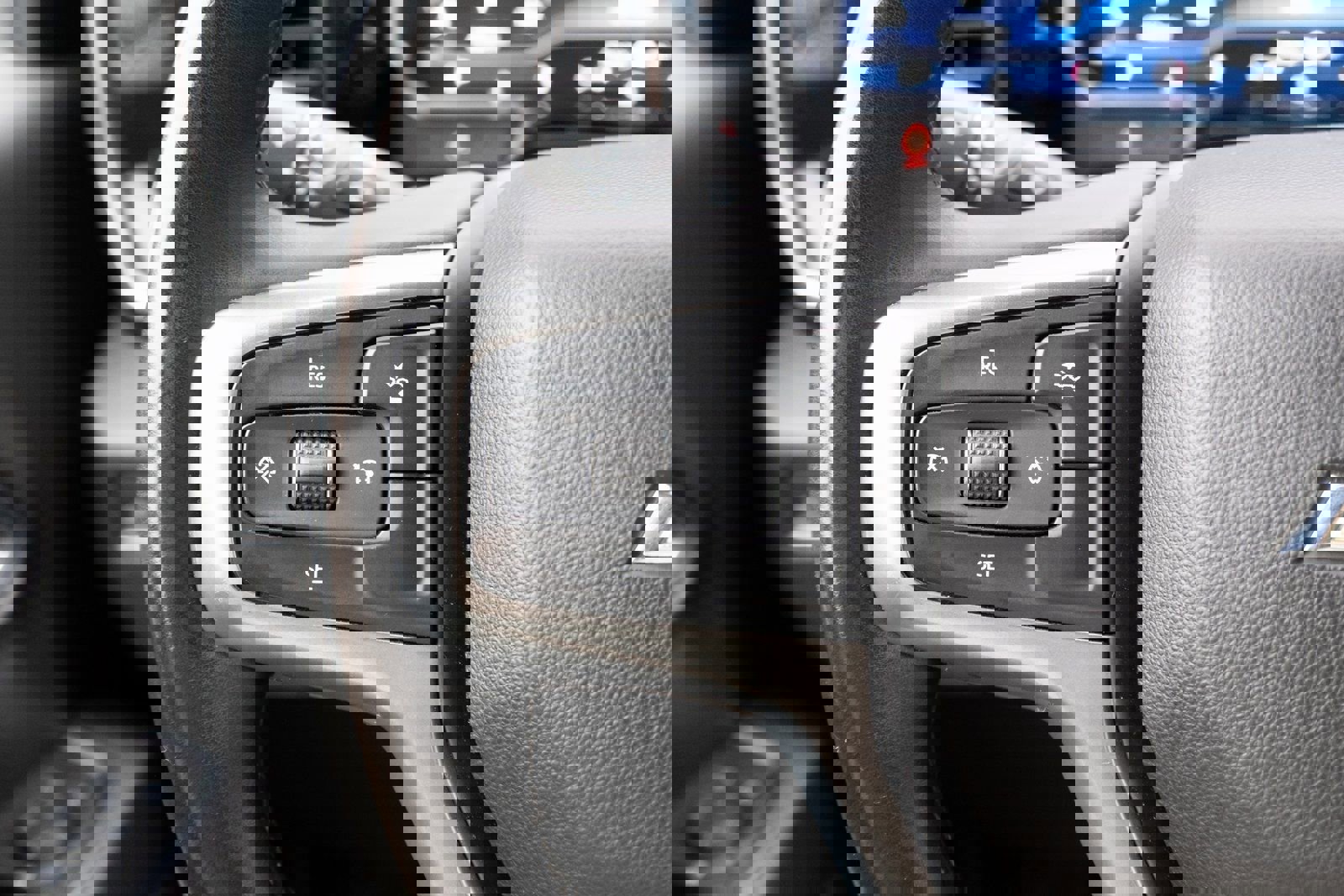 Used 2024 Chevrolet Silverado 3500 LT image 6