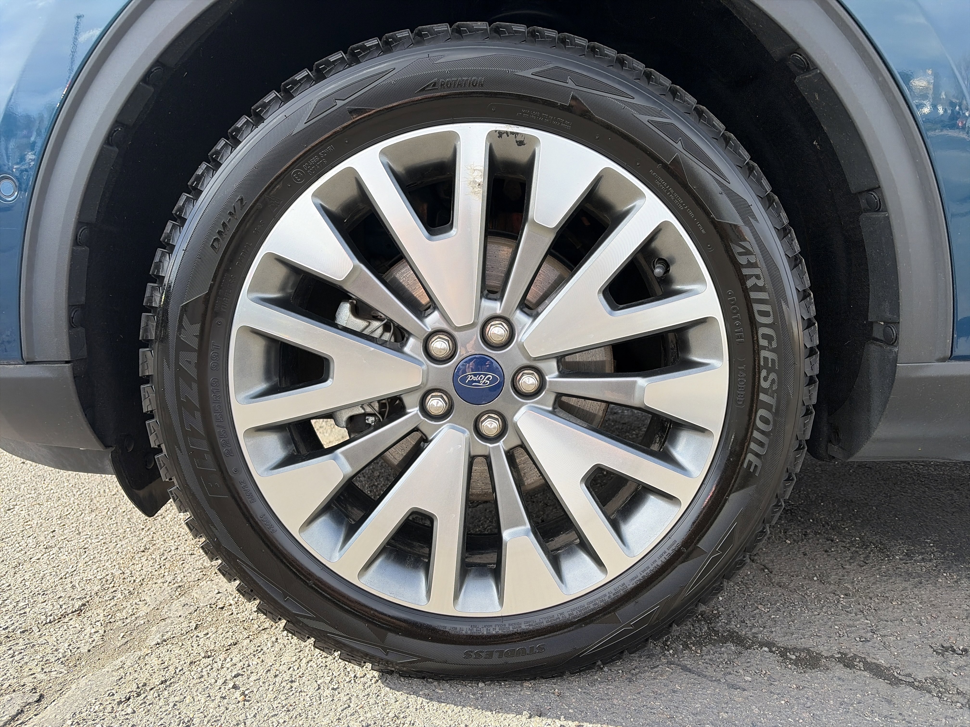 Used 2020 Ford Escape Titanium image 11