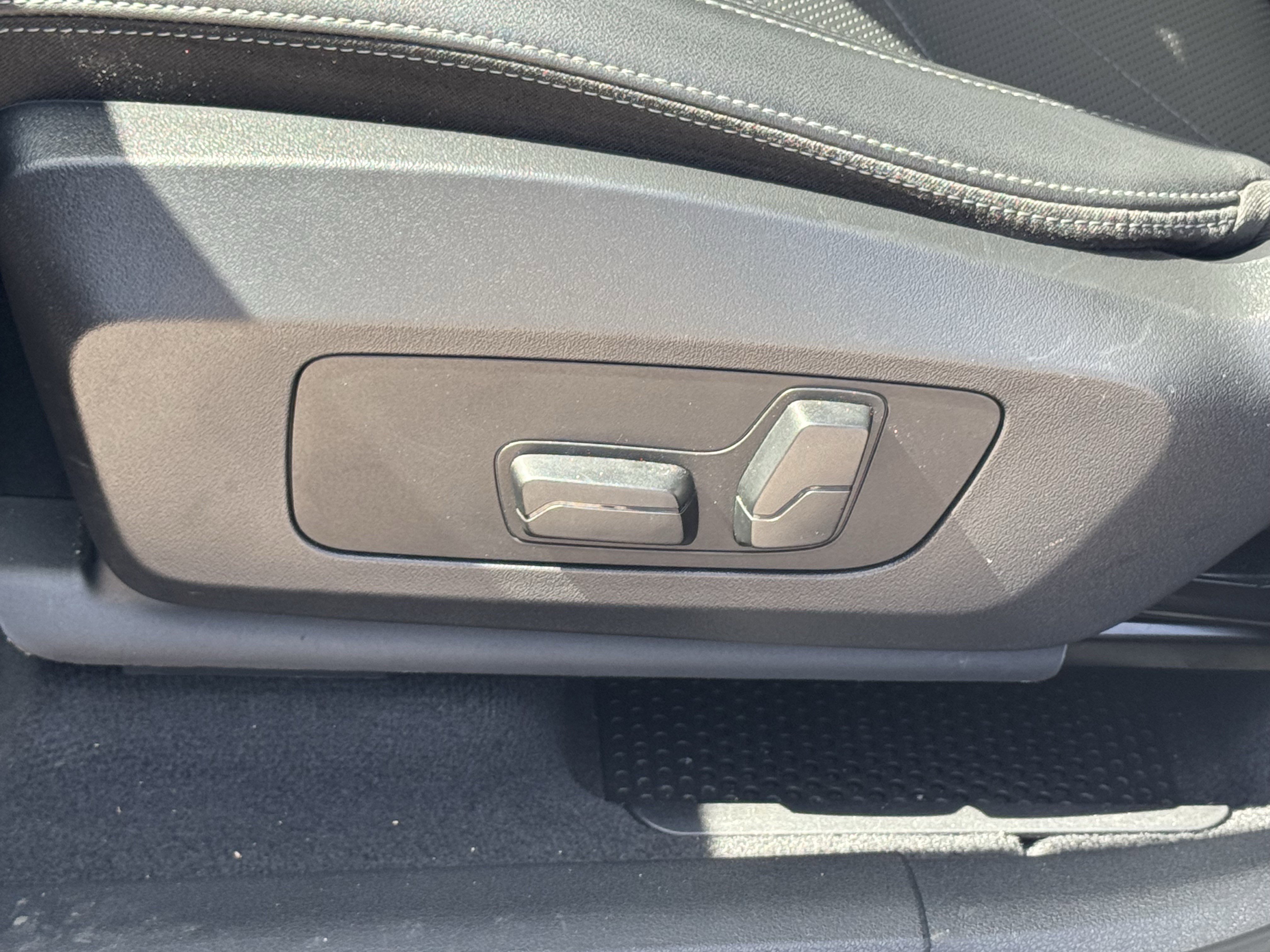 Used 2025 BMW X1 xDrive28i image 29