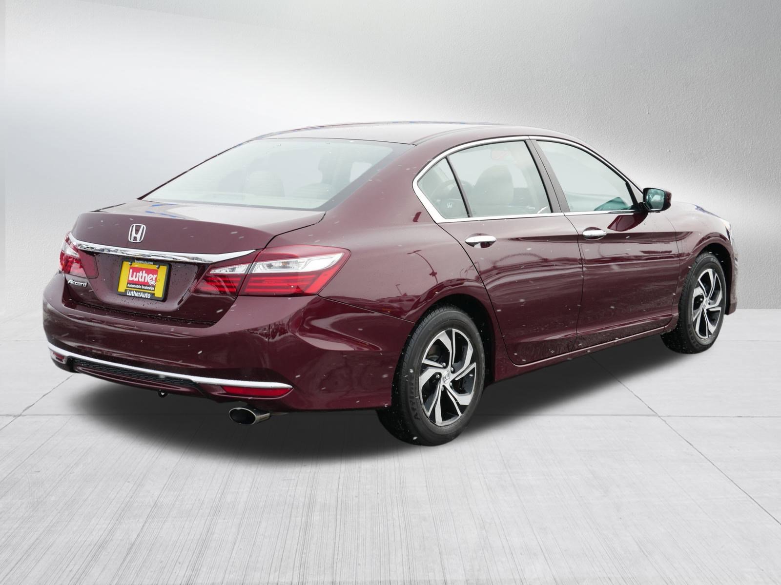 Used 2017 Honda Accord LX image 7