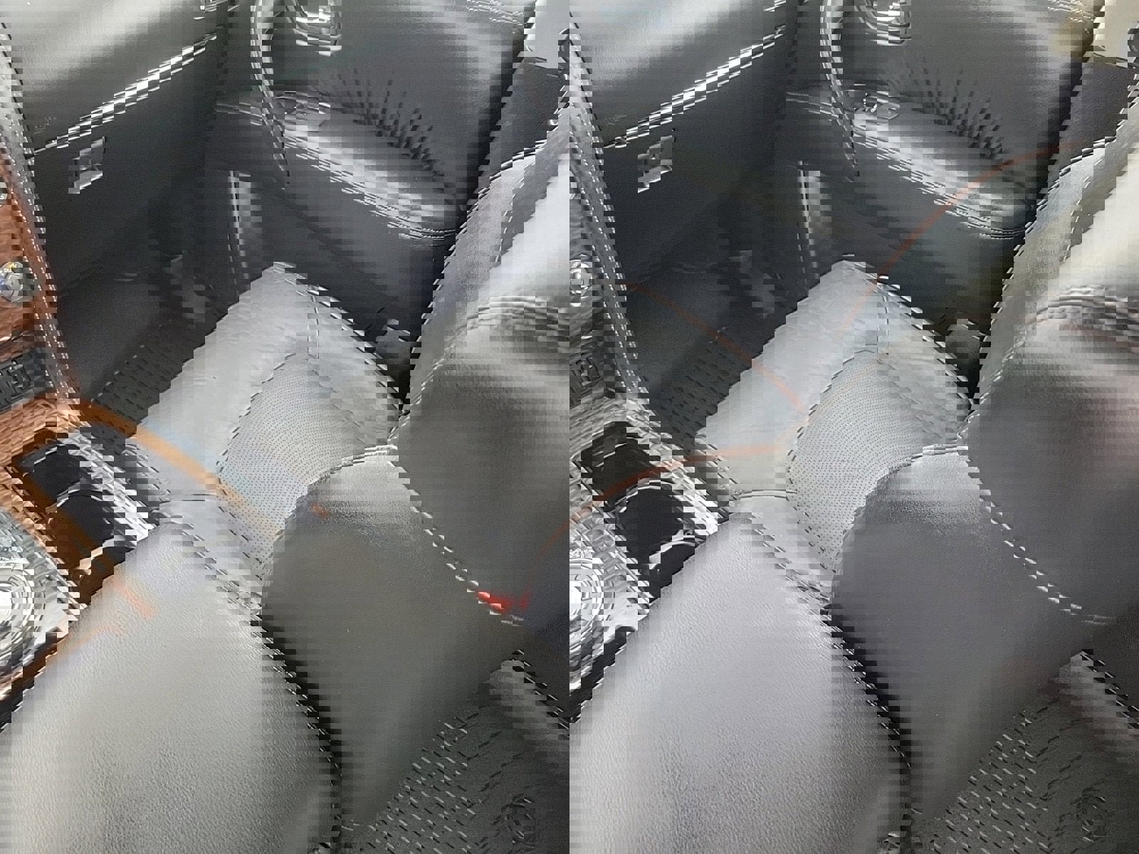 Used 2019 Nissan Armada SL w/ Premium Package image 19