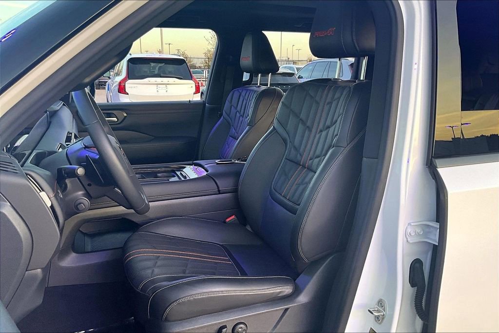 Used 2025 Nissan Armada PRO-4X w/ Pro-4X Premium Package image 32