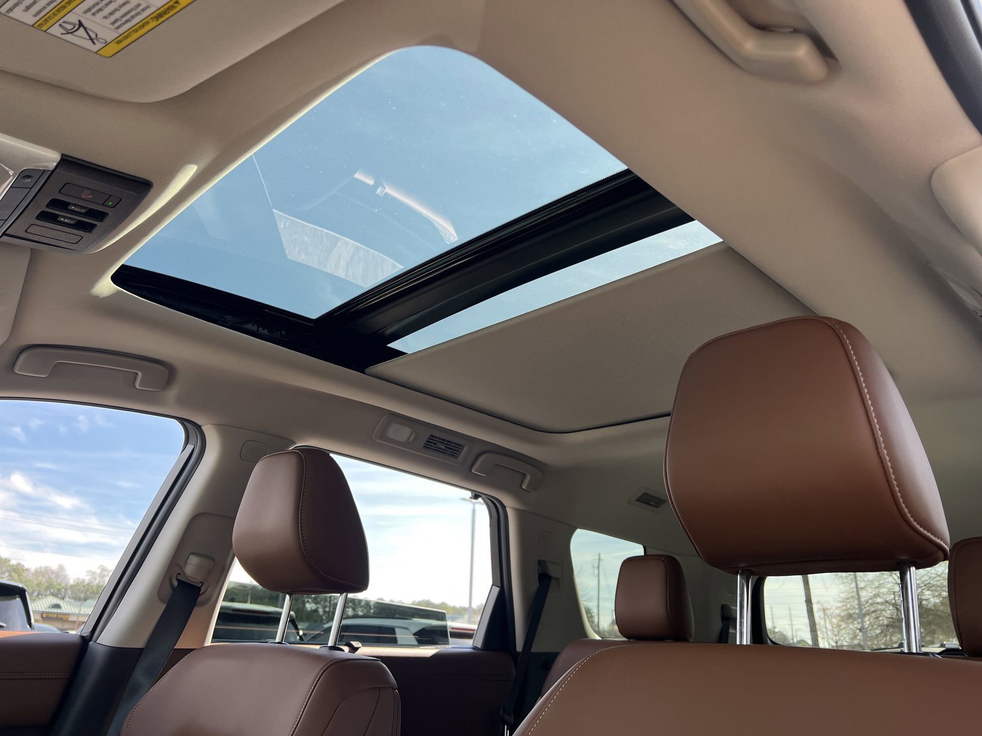 New 2026 Nissan Pathfinder Platinum image 13