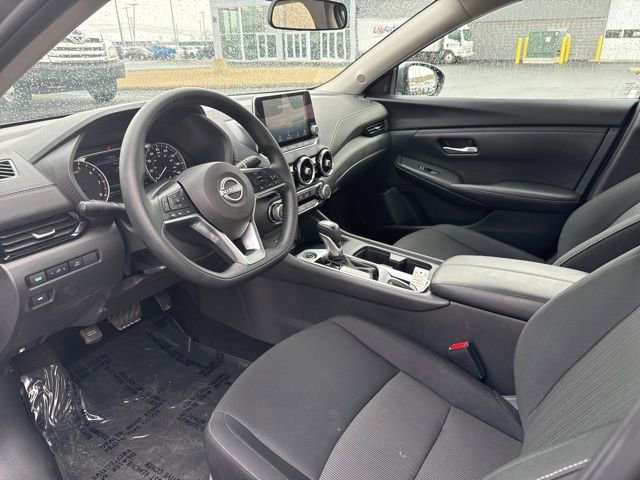 Used 2025 Nissan Sentra SV image 13