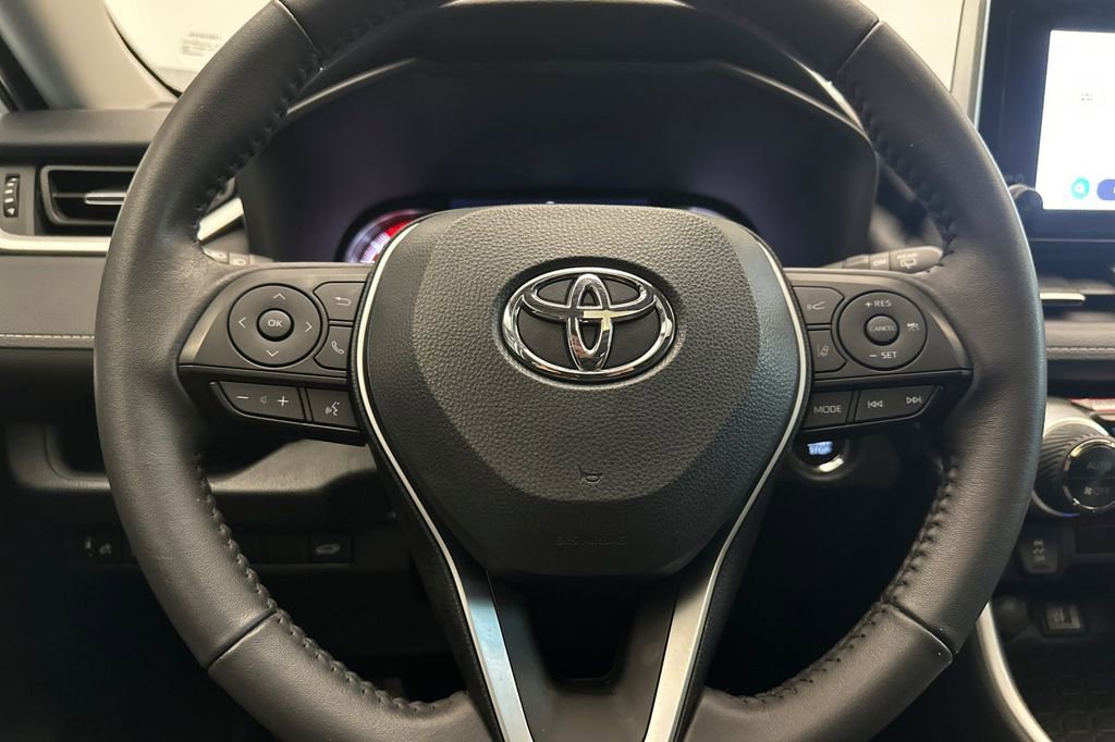 Used 2024 Toyota RAV4 XLE Premium FWD image 23