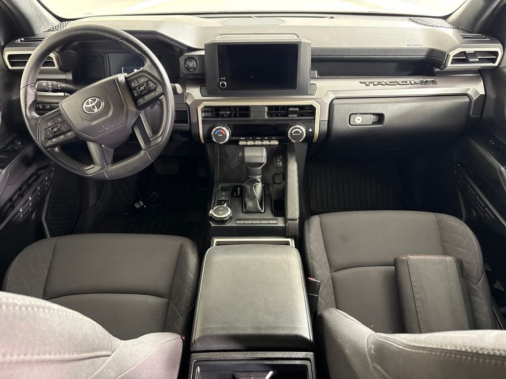 Used 2025 Toyota Tacoma SR5 AWD/4WD image 15