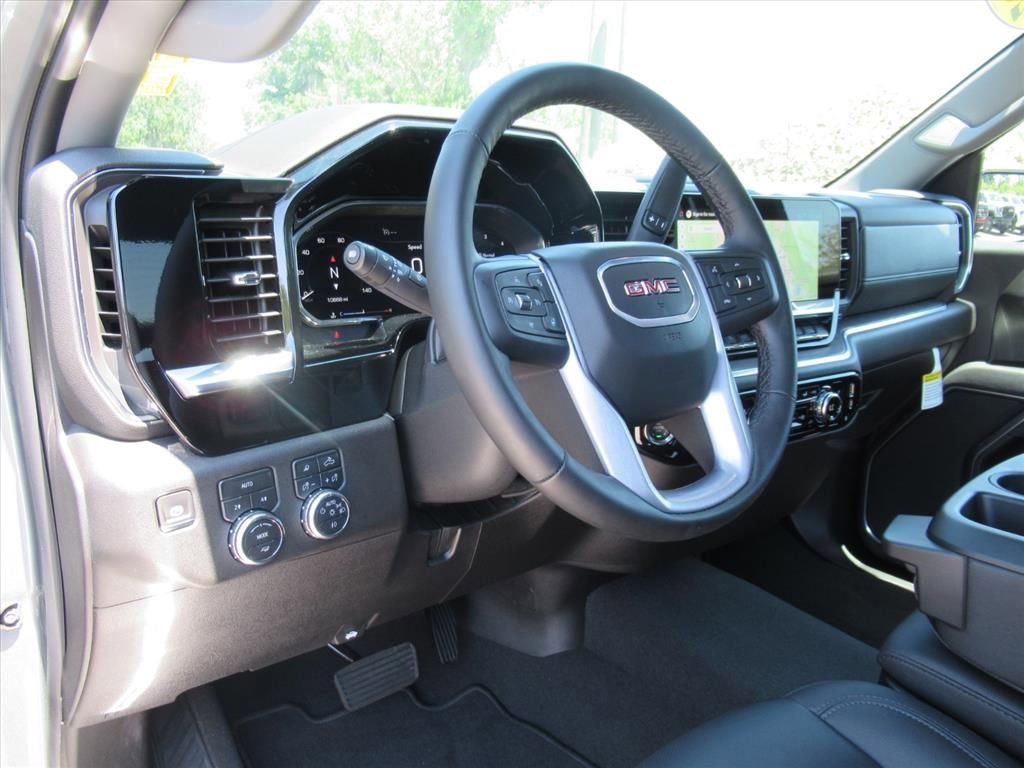 Used 2026 GMC Sierra 1500 SLT image 16